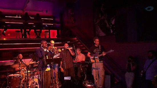 Live at NuBlu (NYC), performing 'Breguets' (featuring Elzhi)